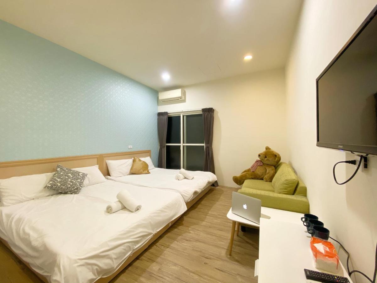 17 Fengjia Stay Taichung Exterior photo