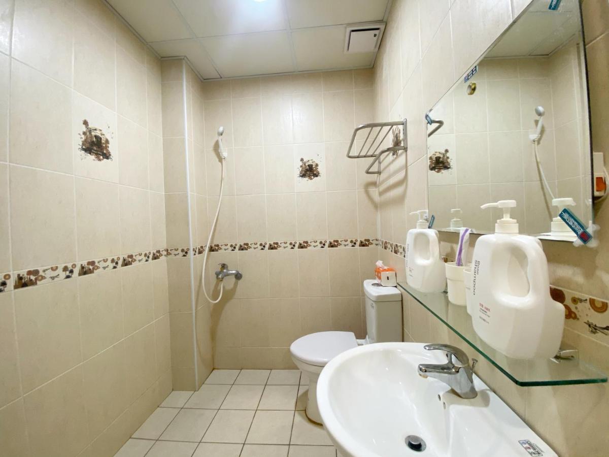 17 Fengjia Stay Taichung Exterior photo