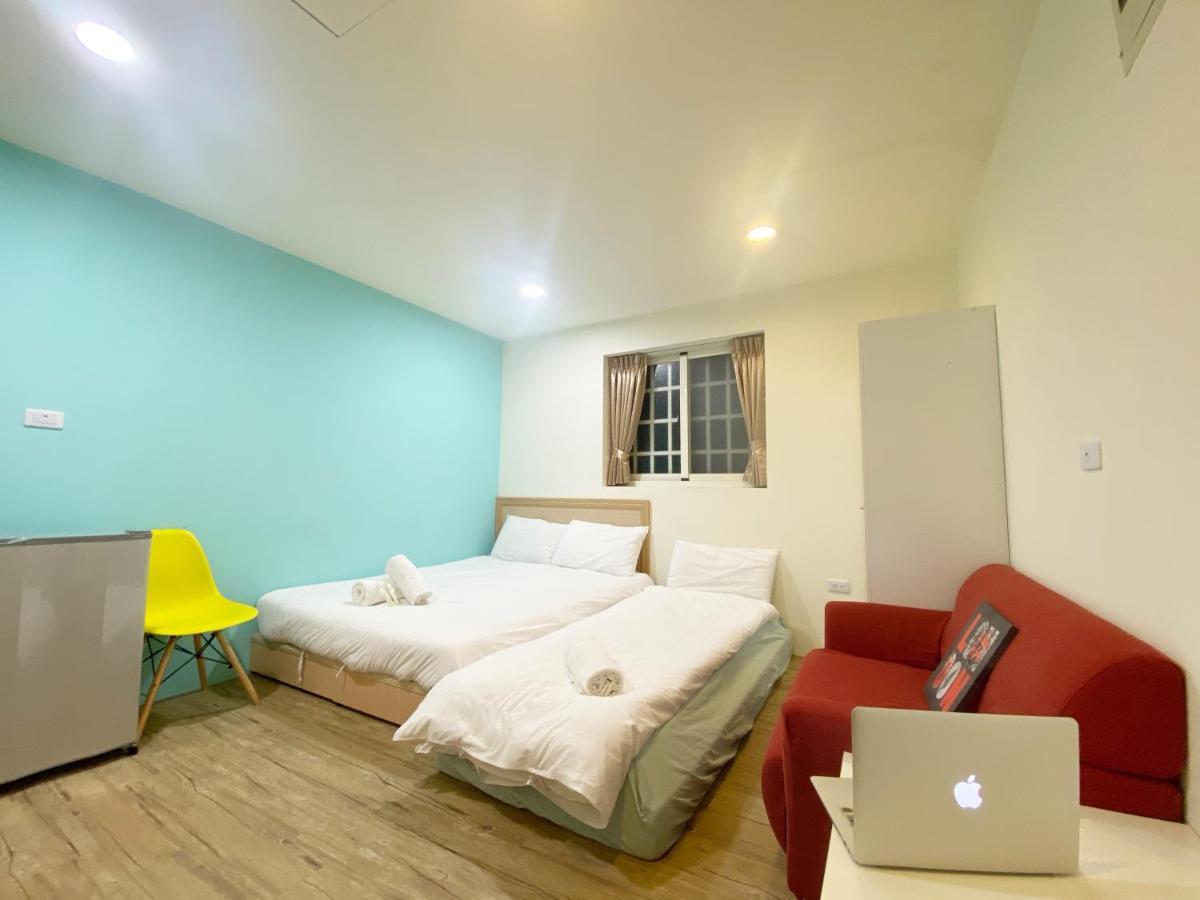 17 Fengjia Stay Taichung Exterior photo